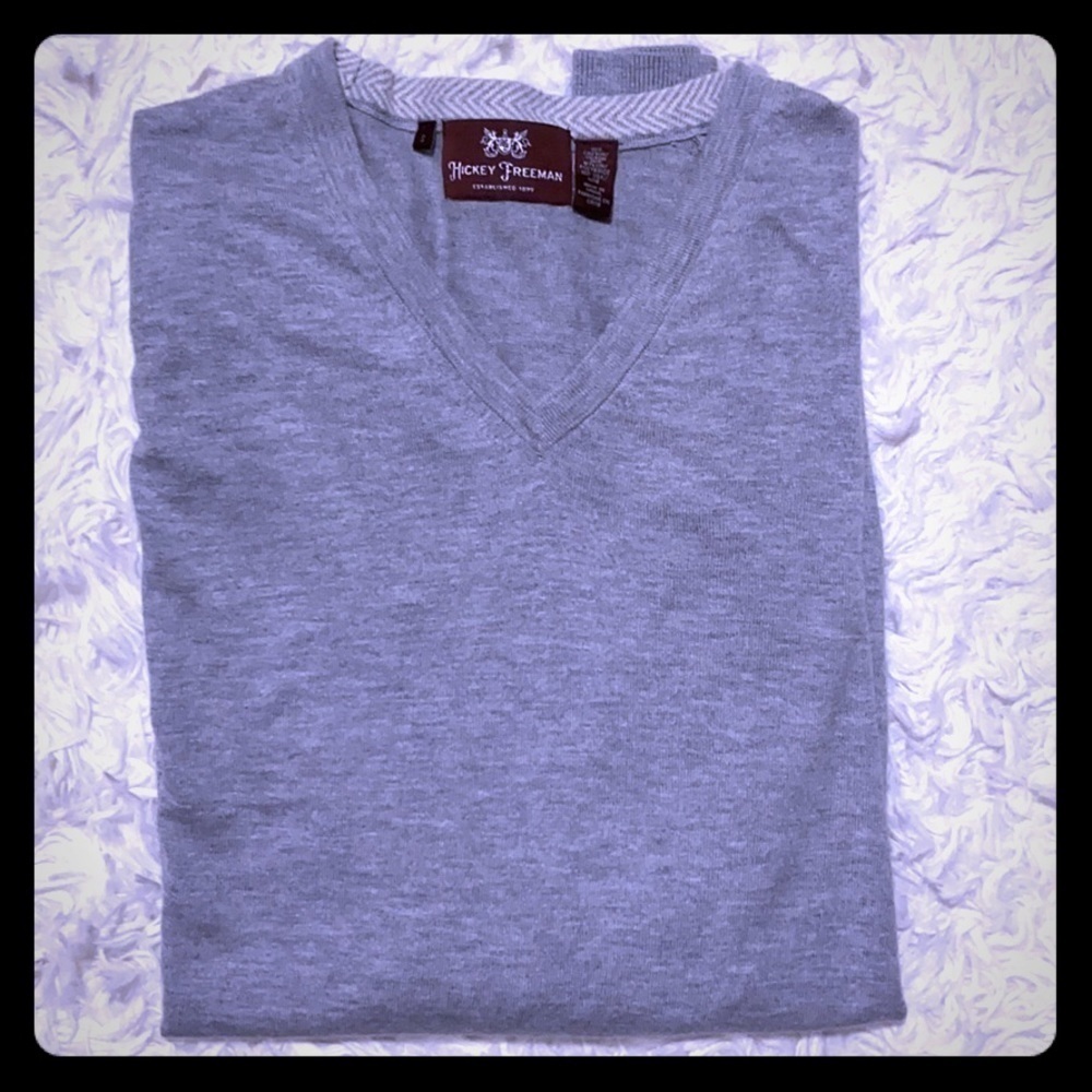 HICKEY FREEMAN V NECK SWEATER